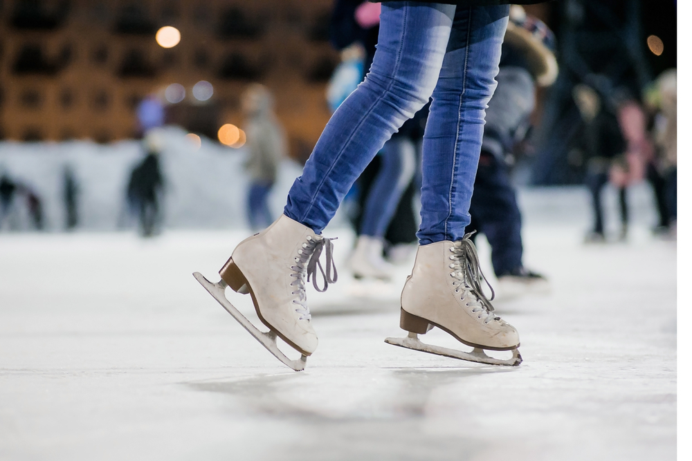 Giày trượt băng