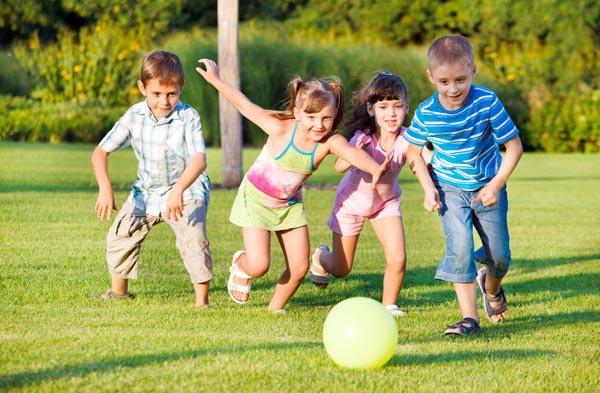 Lợi ích của dụng cụ thể thao ngoài trời cho trẻ em