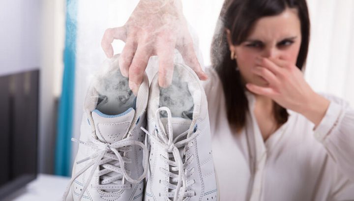 Cách khử mùi hôi giày hiệu quả mà bạn không thể bỏ qua
