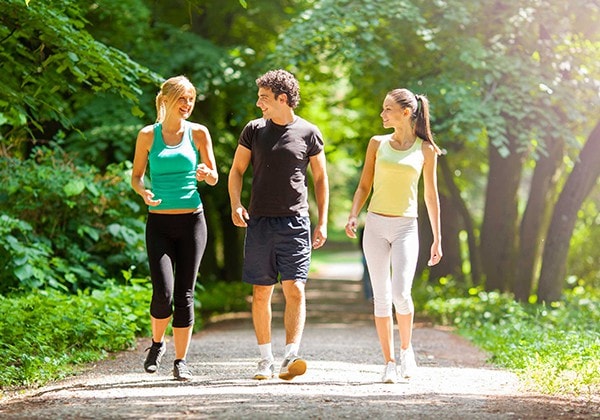 Đi bộ nhanh - Câu trả lời cho câu hỏi liệu có tốt cho sức khỏe hay không