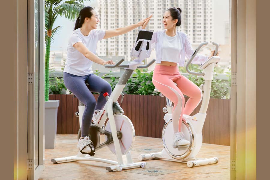 Giảm cân sau sinh hiệu quả với xe đạp thể dục và máy chạy bộ