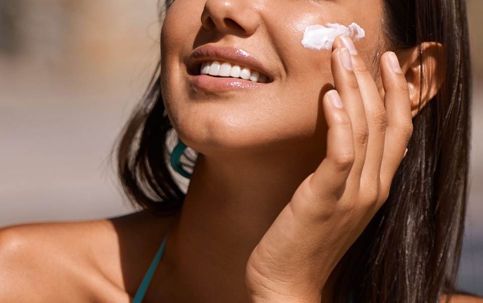 Hướng dẫn thoa kem chống nắng hiệu quả để bảo vệ da vào mùa hè